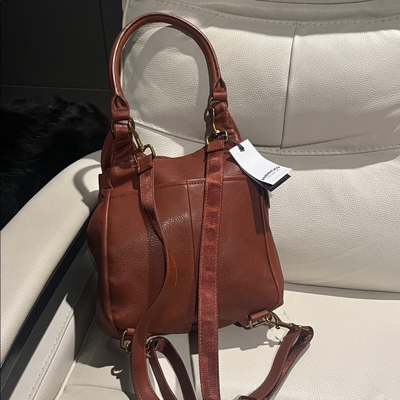 NWT American leather Co Leather Catalina convertible backpack Brown cognac Bag - Picture 3 of 16